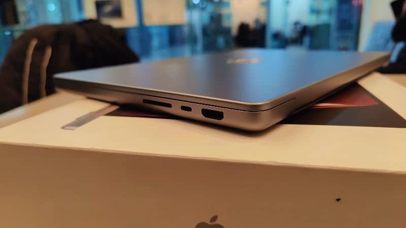 MacBook Pro M2 2023 14 inch 6