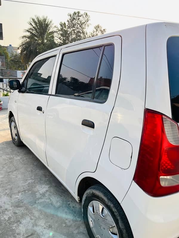 Suzuki Wagon R 2018 3