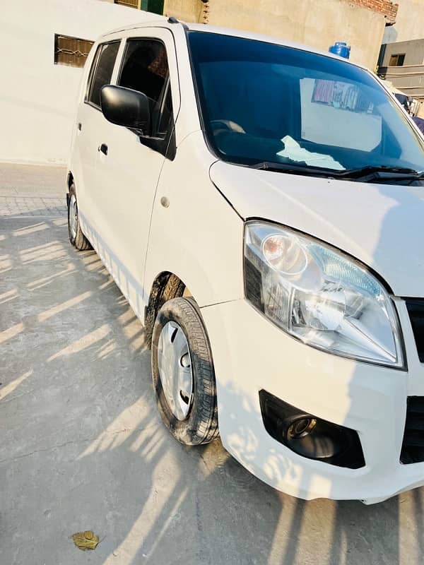 Suzuki Wagon R 2018 4