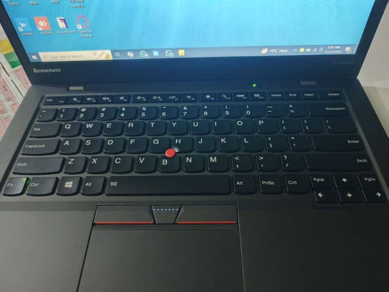 Lenovo X1 Carbon 5