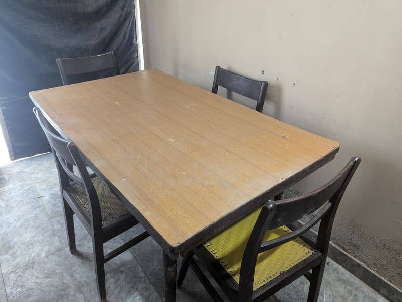 Dining Table for four person 0