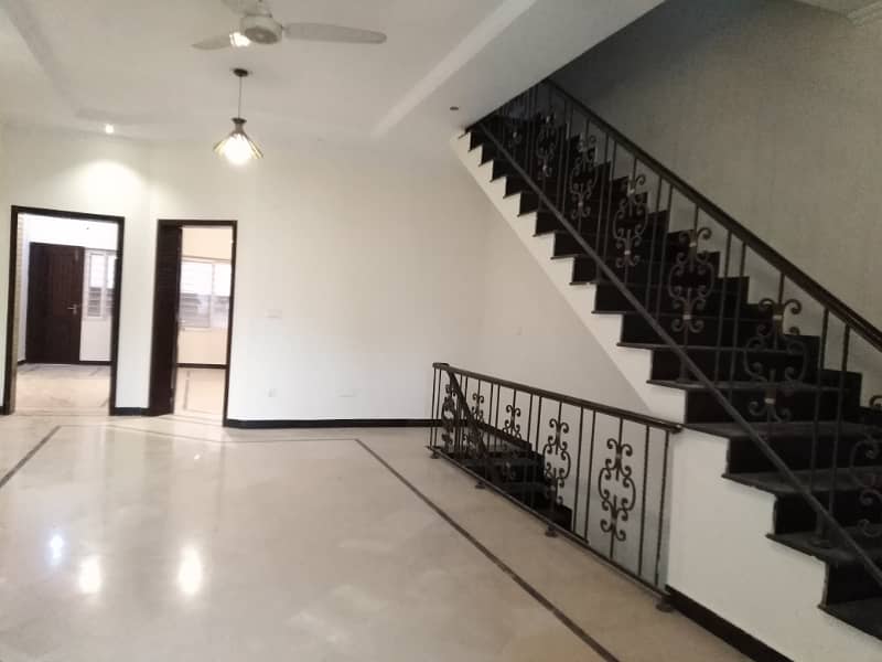 Double Unite House available for Rent 27