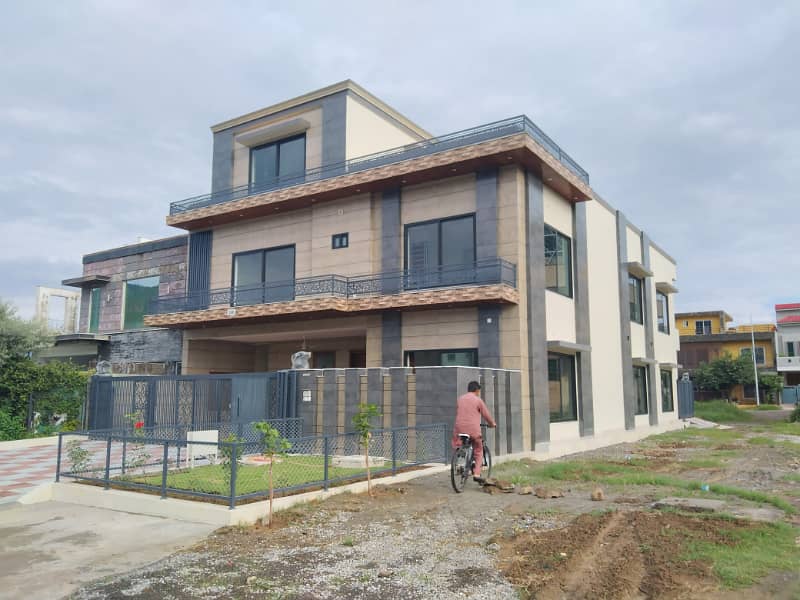 14 Marla Street Corner Brand New Luxury House available for Sale 0