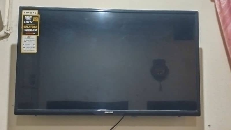 LED T. V  New Condition 10/10 urgent sale 2