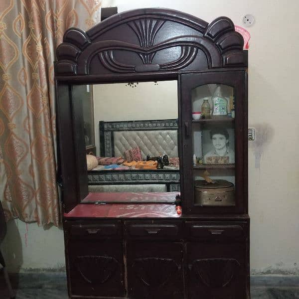 Dressing table mirror urgent sale 0