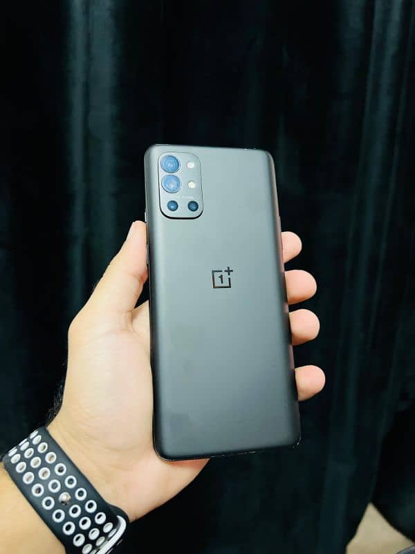 OnePlus 9R 256GB 1