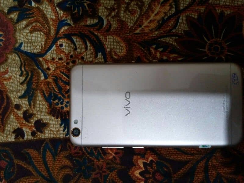 VIVO Y67 6