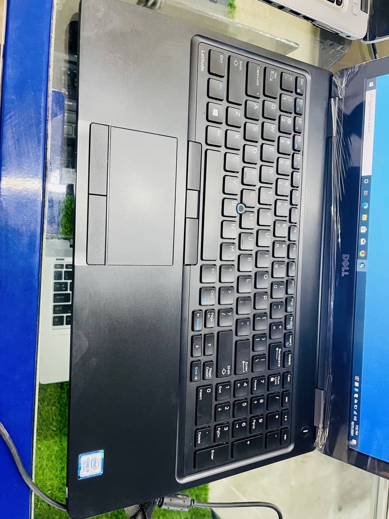 DELL LATITUDE 5580 CORE i5 7TH GENERATION 1