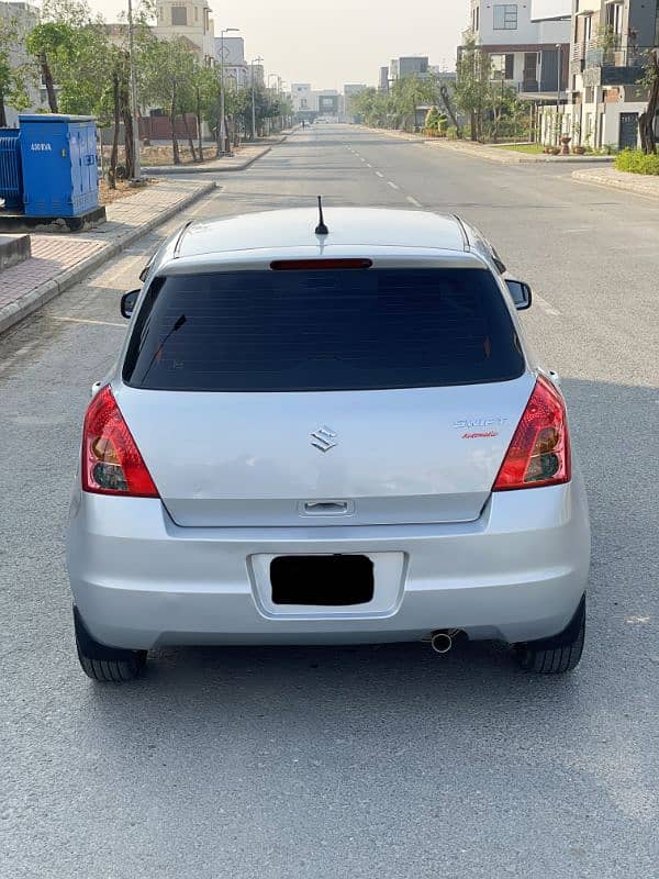 Suzuki Swift DLX 1.3 AUTOMATIC NAVIGATION 5