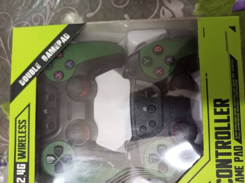 2.4 G wireless controller 3