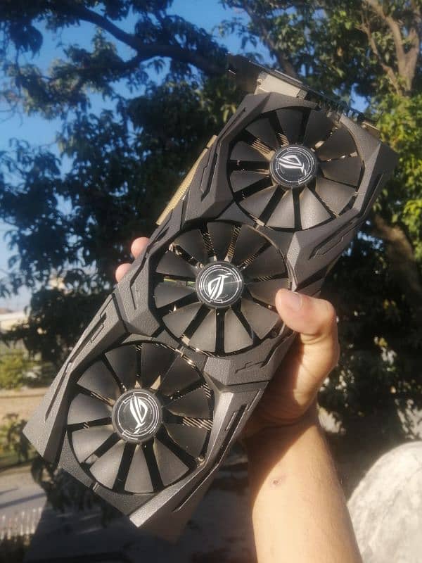 GTX 1070 ASUS ROG STRIX 0