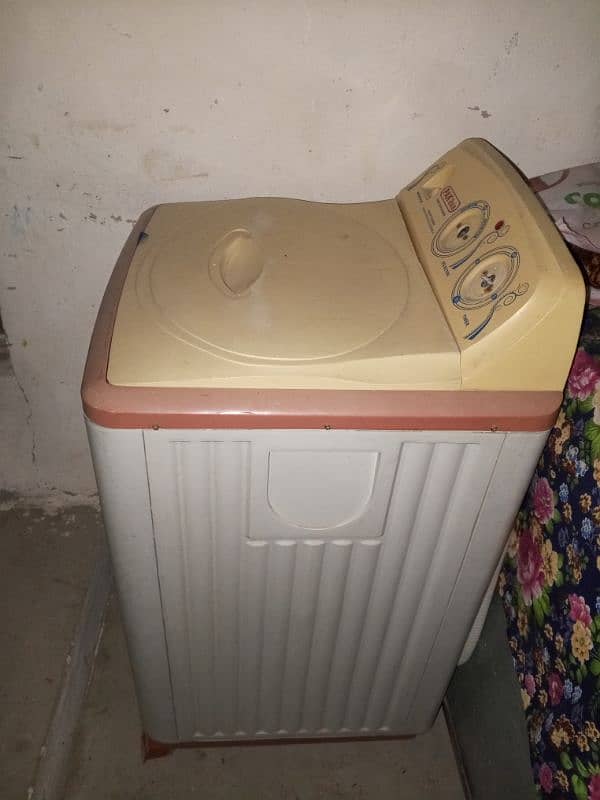 Washing Machine In good Condition 0