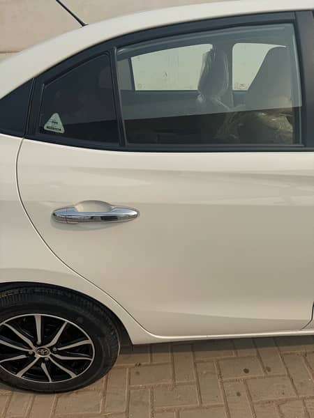 Toyota Yaris 1.5 Ative CVT 2021 Model 2