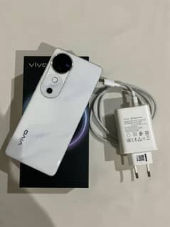 Vivo V40