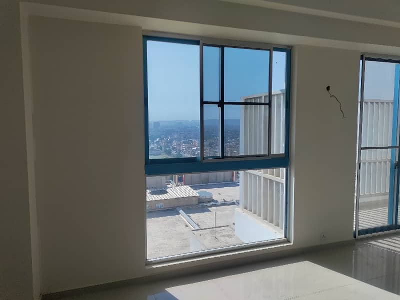 lucky one apartment for sale 13