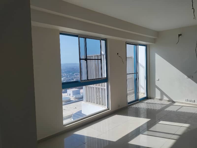 lucky one apartment for sale 14