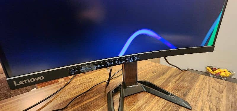 Lenovo G27c-30: 27'' Curved Gaming Monitor with 165Hz & 1ms Response 3