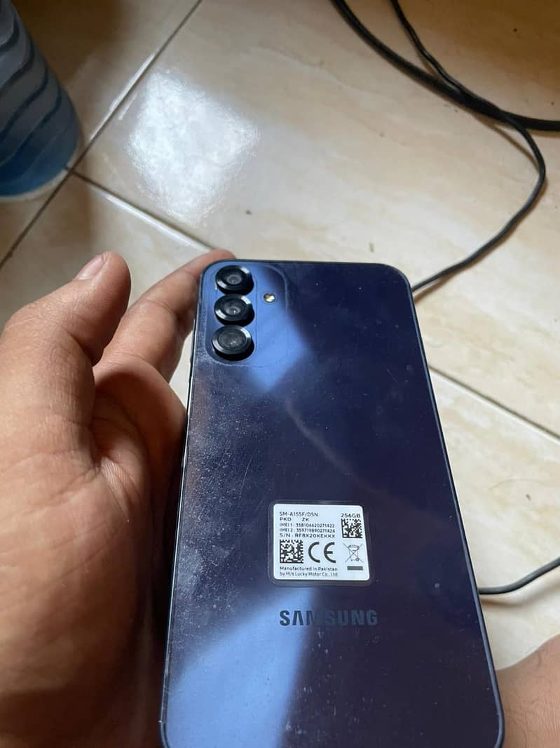 Samsung a15 urgent sale box charger 0