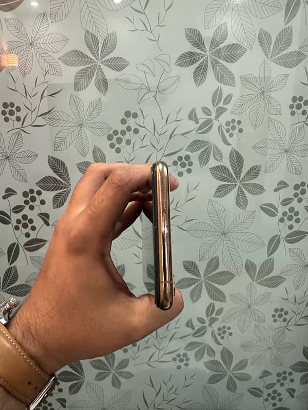 iphone xs max 256 DUAL PTA read ad then whtsapp msg only (03336279733 3