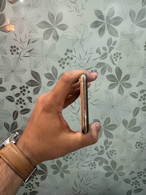 iphone xs max 256 DUAL PTA read ad then whtsapp msg only (03336279733 4