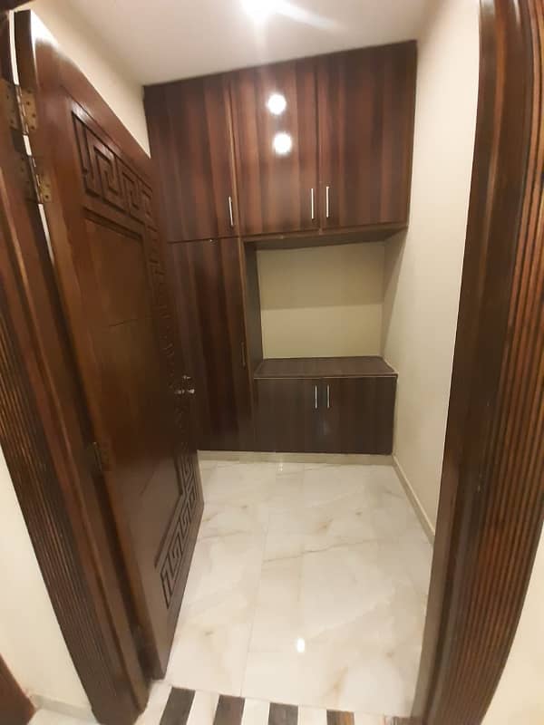 10 MARLA HOUSE FOR RENT IN BAHRIA TOWN LAHORE 13