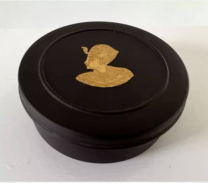 Antique box with 4 inch gold 1