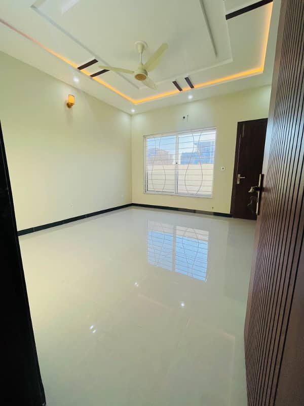 8 MARLA BRAND NEW HOUSE FOR SALE in FAISAL TOWN BLOCK A 7