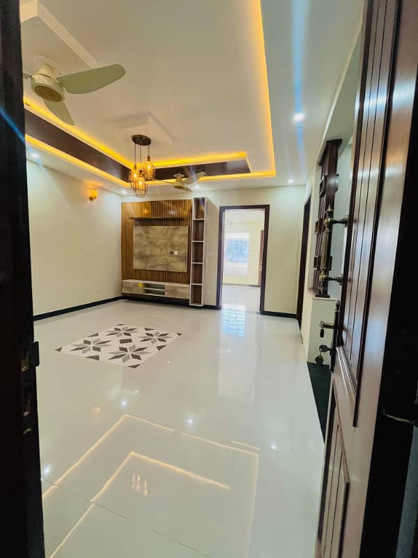 8 MARLA BRAND NEW HOUSE FOR SALE in FAISAL TOWN BLOCK A 30