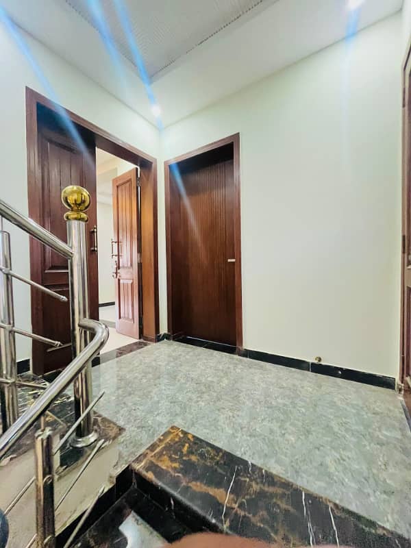 8 MARLA BRAND NEW HOUSE FOR SALE in FAISAL TOWN BLOCK A 31