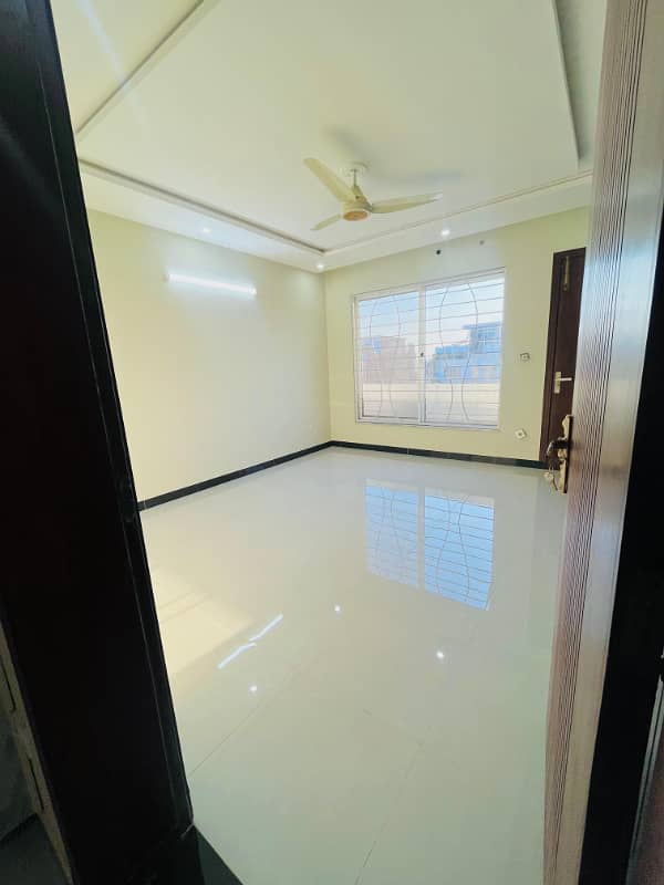 8 MARLA BRAND NEW HOUSE FOR SALE in FAISAL TOWN BLOCK A 32