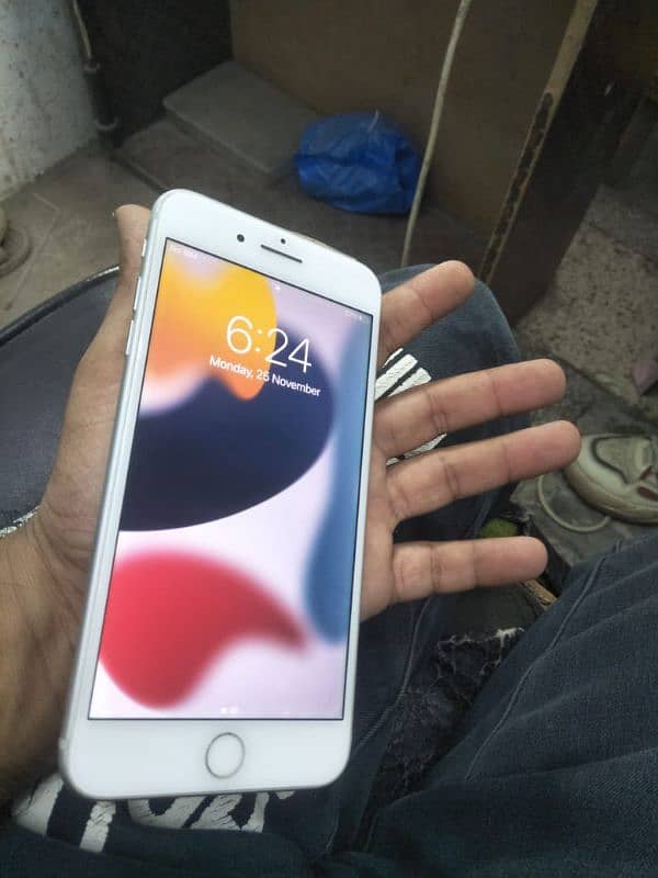 I phone 7 plus pta Approve 128gb 1