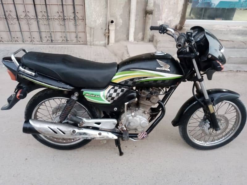 HONDA DELUXE 125CC 2015 MODEL HAYDERABAD NUMBER 3