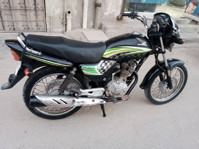 HONDA DELUXE 125CC 2015 MODEL HAYDERABAD NUMBER 4