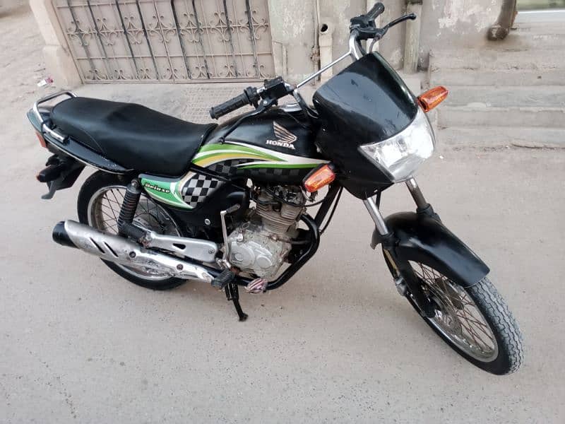 HONDA DELUXE 125CC 2015 MODEL HAYDERABAD NUMBER 7