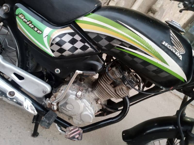 HONDA DELUXE 125CC 2015 MODEL HAYDERABAD NUMBER 18