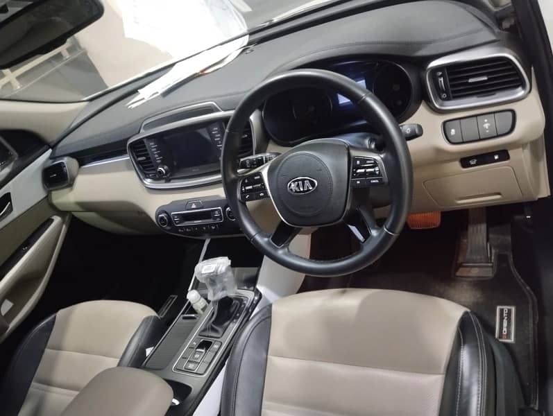 KIA Sorento 3.5 full option 2022 7