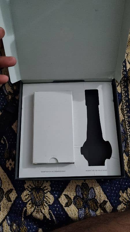 zero lifestyle armoure smart watch. 1