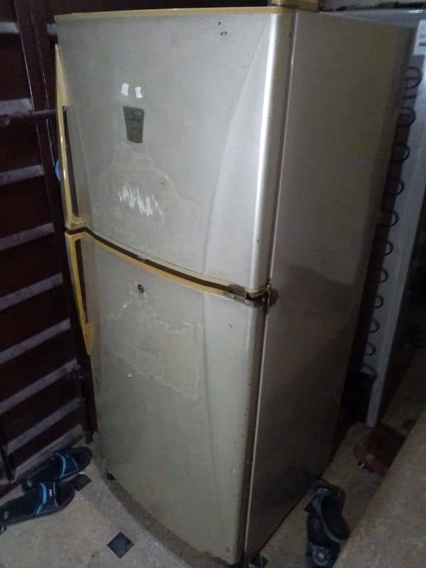 used fridge dawlance 0