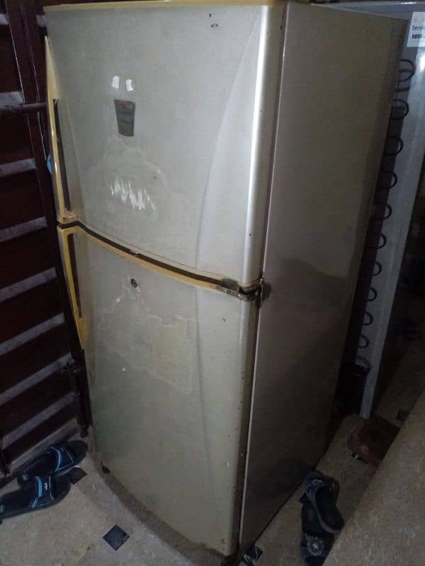 used fridge dawlance 1