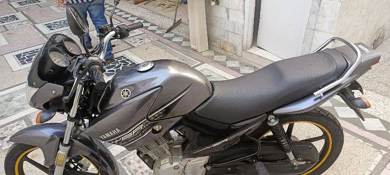 Yamaha ybr 125 5