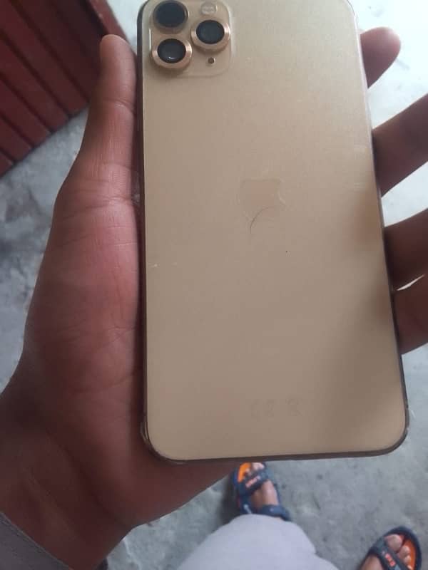 iPhone 11pro max 64gb non pta 5