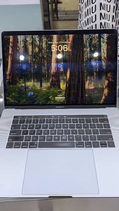 MacBook Pro A1990 2019Model TouchBar 16GB 512GB