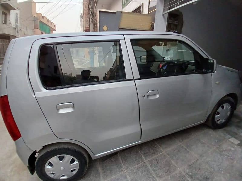 Suzuki Wagon R 2016 9