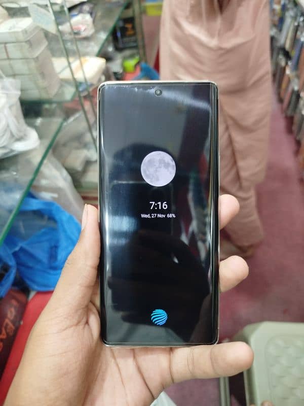 vivo v30e ram 8 256  all ok 11 month warranty 6