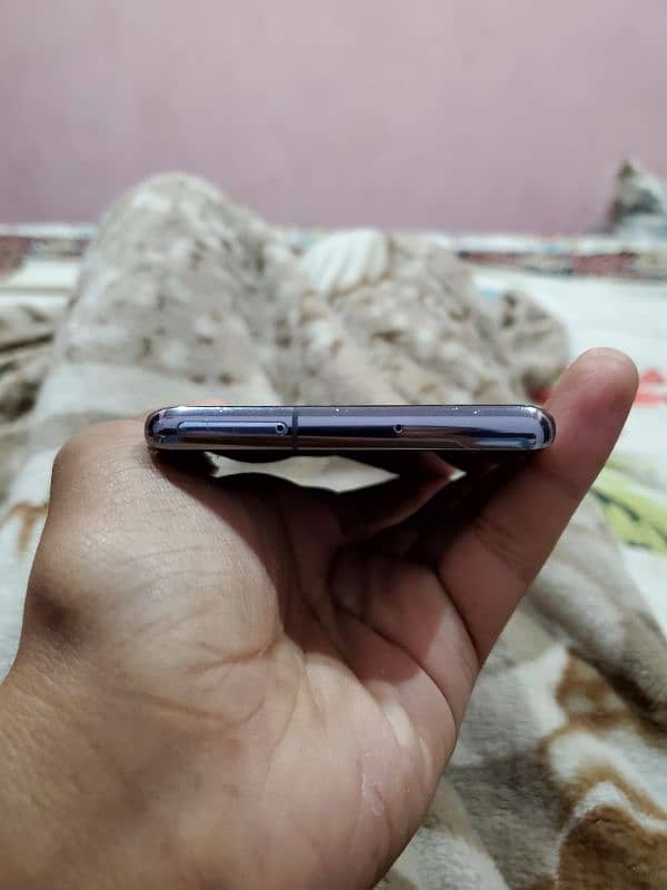 Samsung S10 Plus Official 5