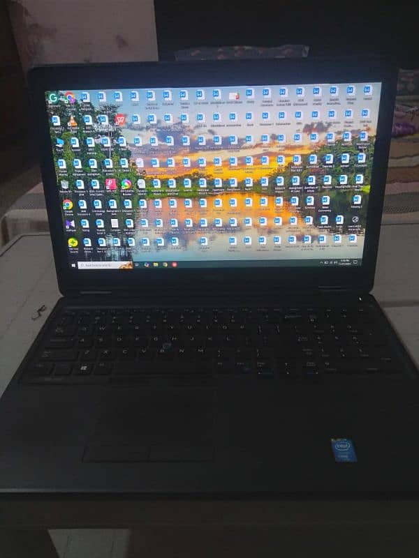 Dell Latitude 5550 2