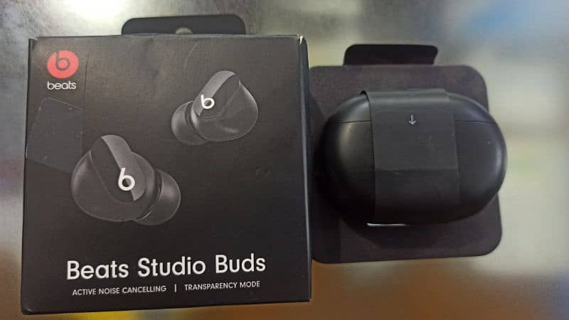 beats studio ear buds 0