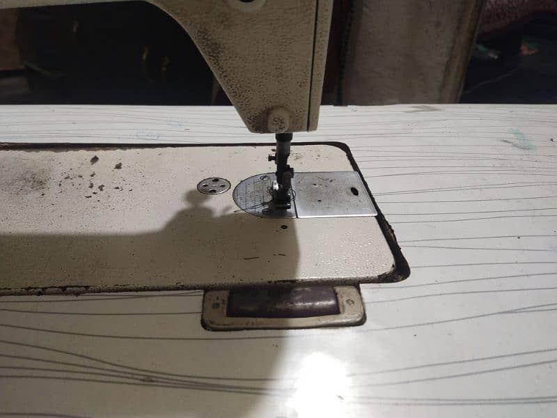 sewing machine 7