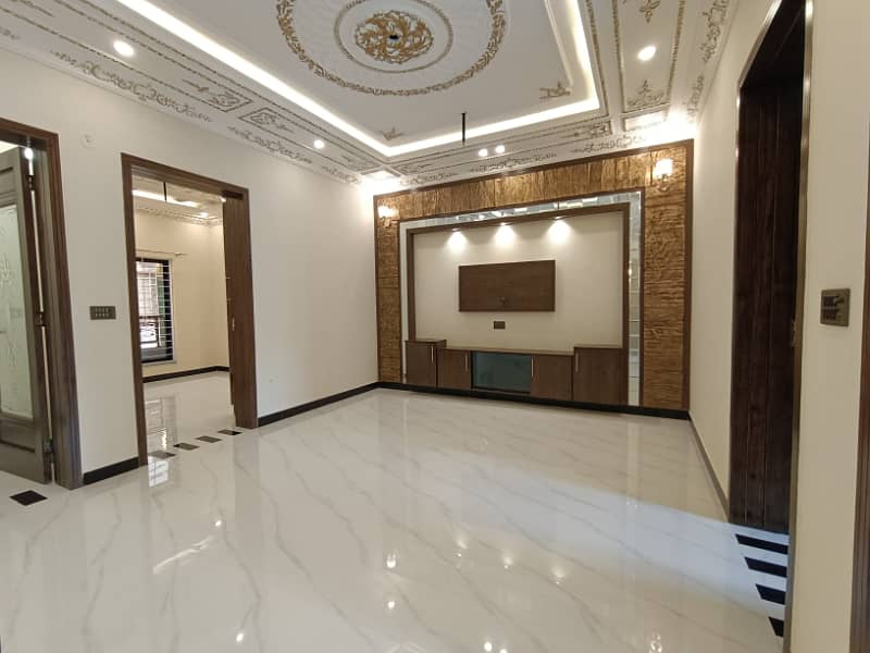 5 Marla Brand New Beautiful or Spanish House Solid Construction A+++ Gated Area Near Park Market And Mosque Near to Main Boulevard 14