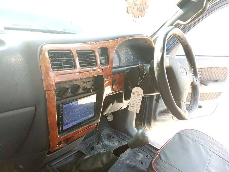 Toyota Hilux 2003 7